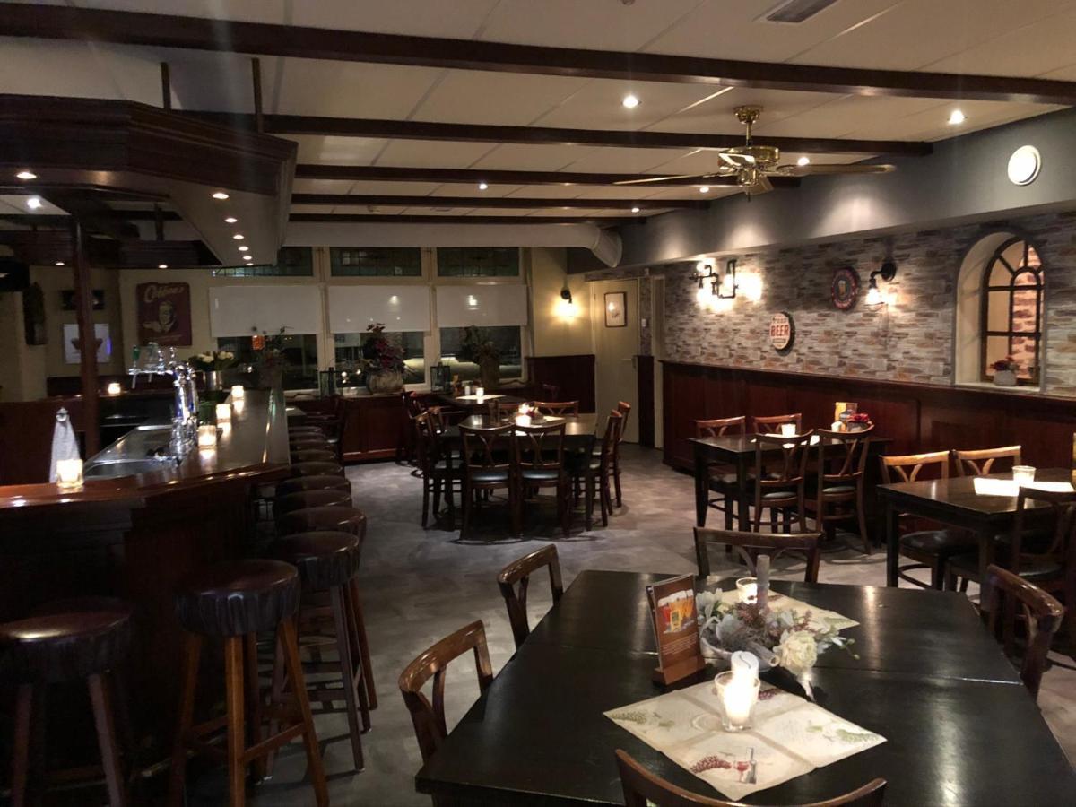 De Halve Maan Hotel Bovenkarspel Екстериор снимка